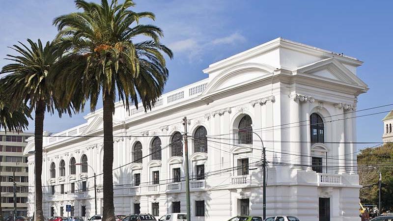 Bibliioteca Santiago Severín.