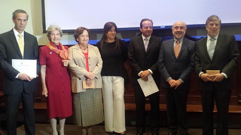 Entrega de premios de la Corporación del Patrimonio Cultural de Chile. Todos los premiados 2015 en sus cuatro categorías.