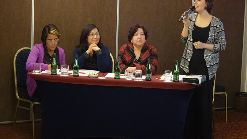 Mesa de presentación de experiencias.