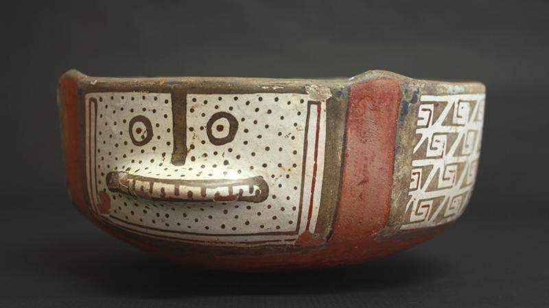 Puco de cerámica, cultura Diaguita, Monumento Nacional. Colección arqueológica, Museo del Limarí.
