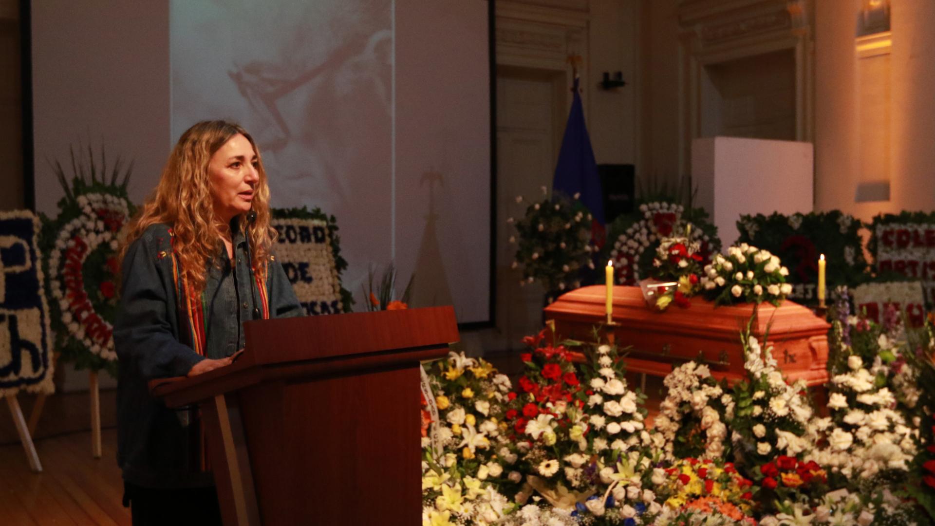 Concepción Balmes, hija de José Balmes, en el discurso de despedida donde destacó la vida y obra del artista.
