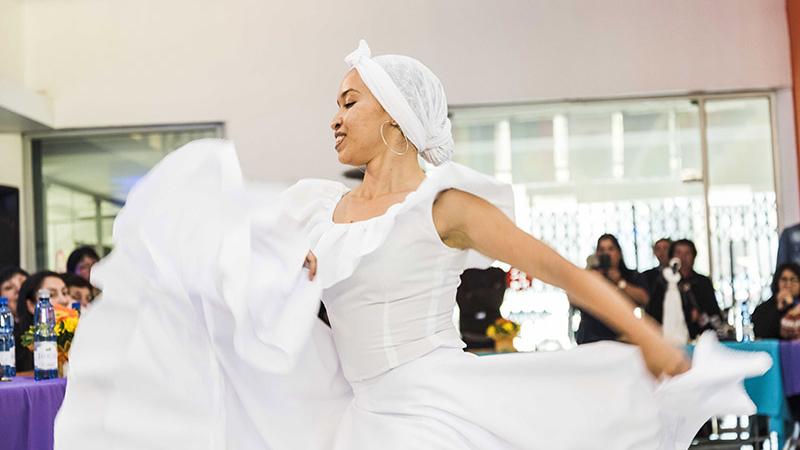 Paula Gallardo. Muestra de danza afrodescendiente, Reconocimiento a la mujer indigena y afrodescendiente Asát´ap 2017