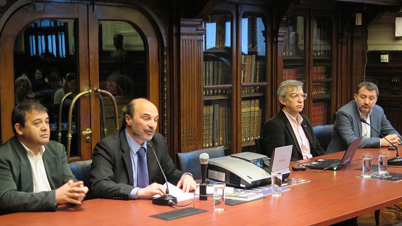 Sala Ercilla de la Biblioteca Nacional. José Mancilla, Ángel Cabeza, Gonzalo Oyarzún y Alan Trampe.