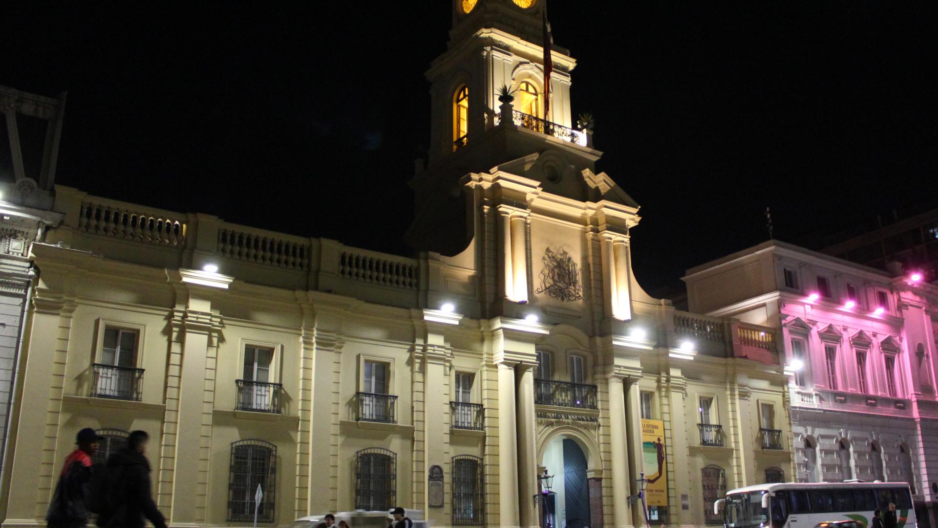 Este domingo 17 de diciembre, por la elección presidencial, todas las instituciones Dibam permanecerán cerrada a público