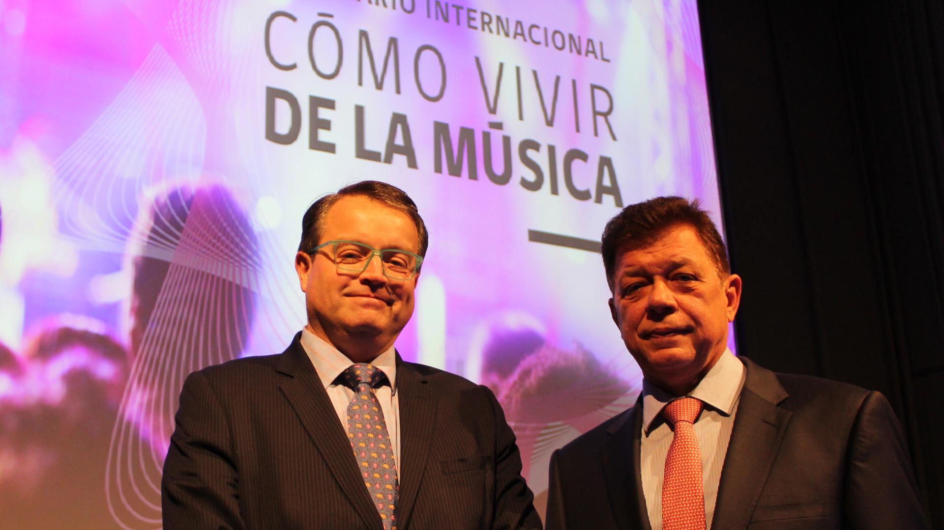 Seminario Cómo vivir de la música Claudio Ossa, de DDI, y Dimiter Gantchev, de OMPI.