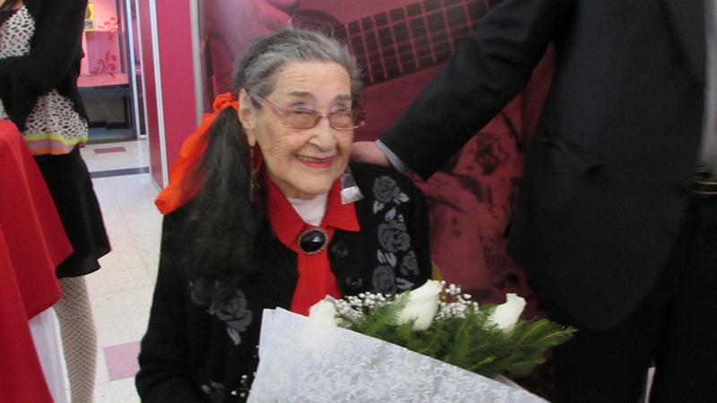 Margot Loyola al término de la ceremonia.