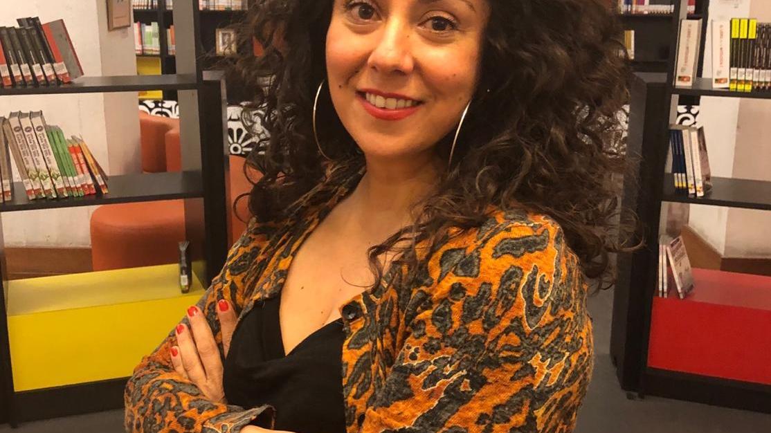 Mariluz Hidalgo. Mariluz Hidalgo, trabaja como coordinadora de gestión cultural en la Biblioteca de Santiago.