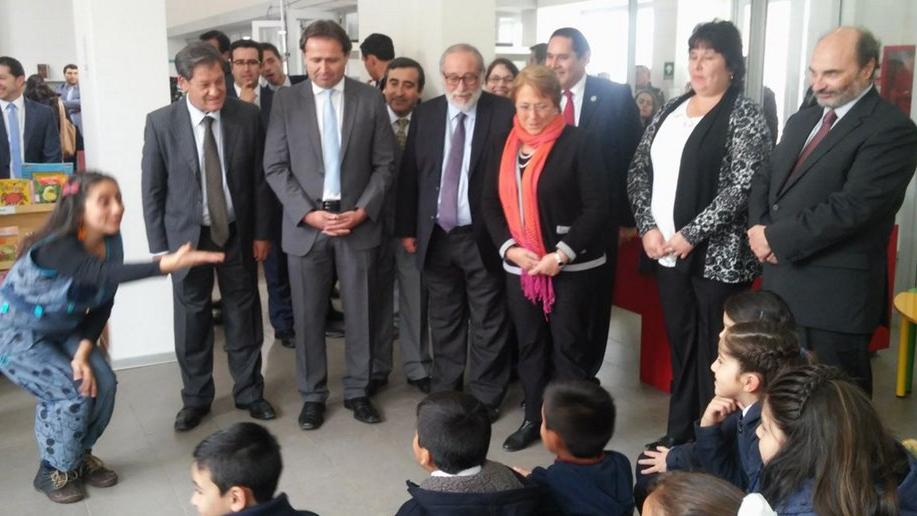 Presidenta en Río Claro Con actividad de cuenta cuentos se dio inicio a la ceremonia.