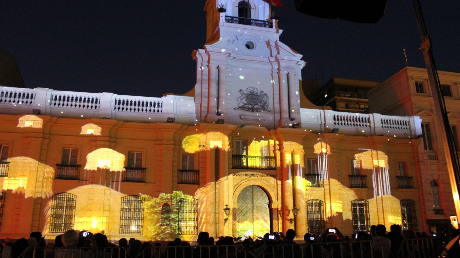 La proyección tridimensional o "mapping" en la fachada del Museo Histórico Nacional