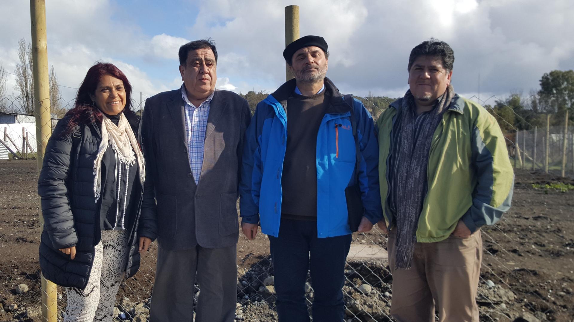 Director de la Dibam, Ángel Cabeza junto a Gobernador de Chiloé, Pedro Bahamondez y la secretaria ejecutiva del Consejo de Monumentos Nacionales, Ana Paz Cárdenas