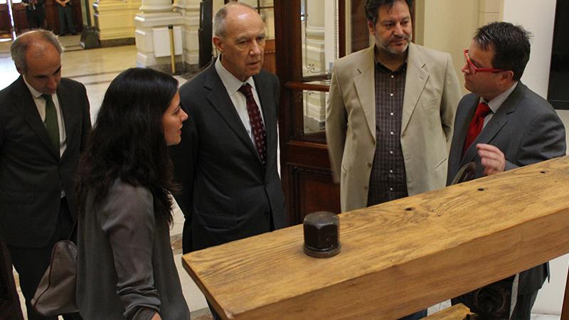 Visita de autoridades a la Biblioteca Nacional.