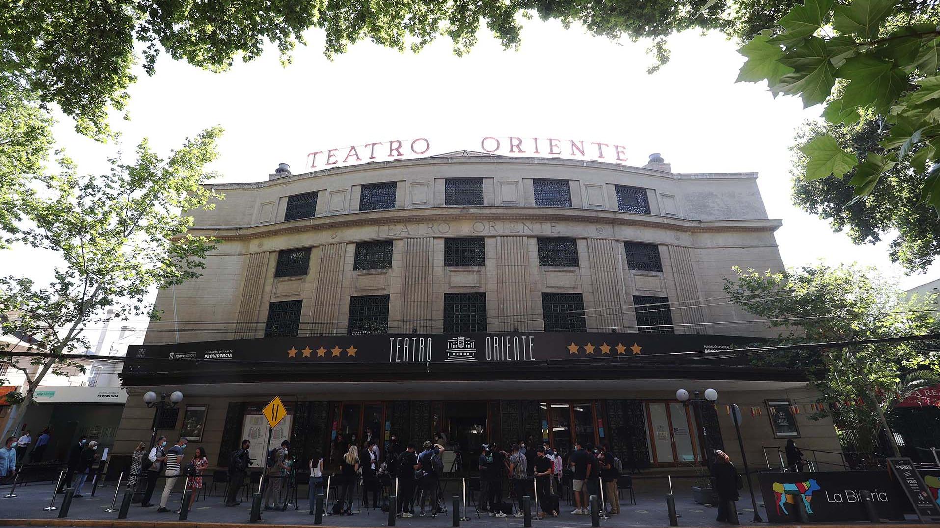 Frontis Teatro Oriente