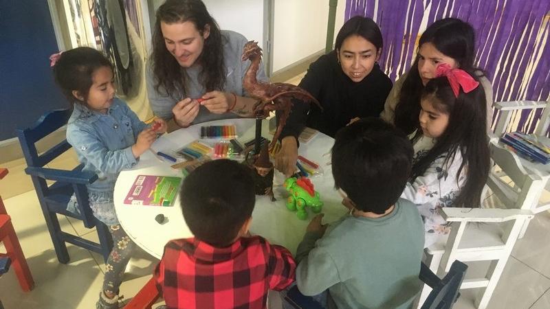 Niñas y niños de los jardines de verano de Junji e Integra participaron en Fiesta del Libro Infantil organizada por el Serpat