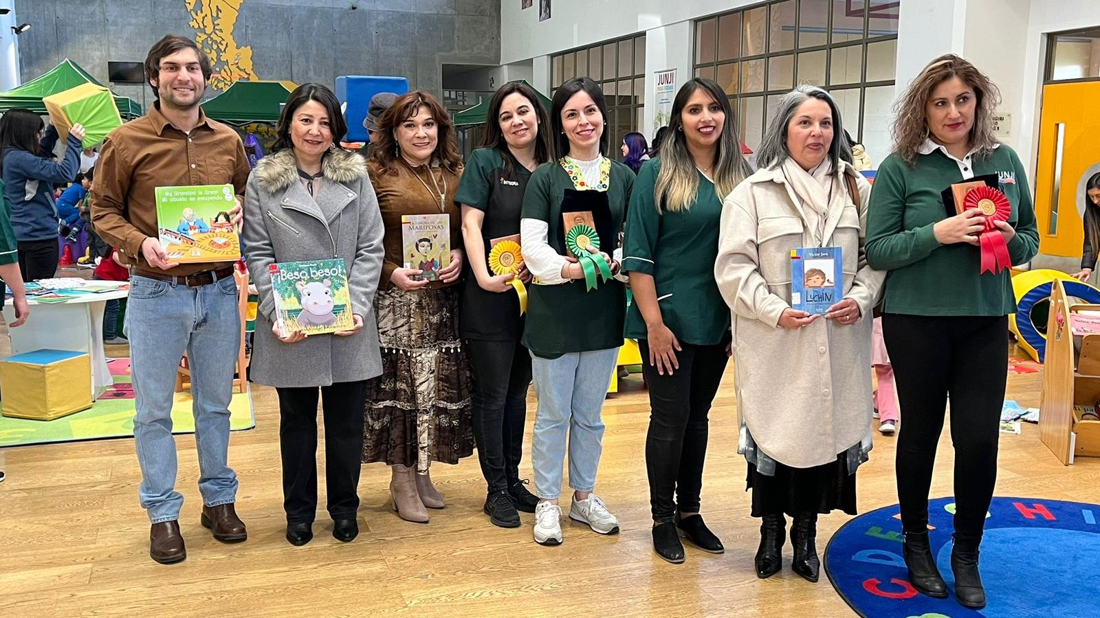 Niños de jardines Integra y Junji participaron en nueva edición de Fiesta del Libro Infantil organizada por Serpat y Mesa Regional del Plan de Lectura