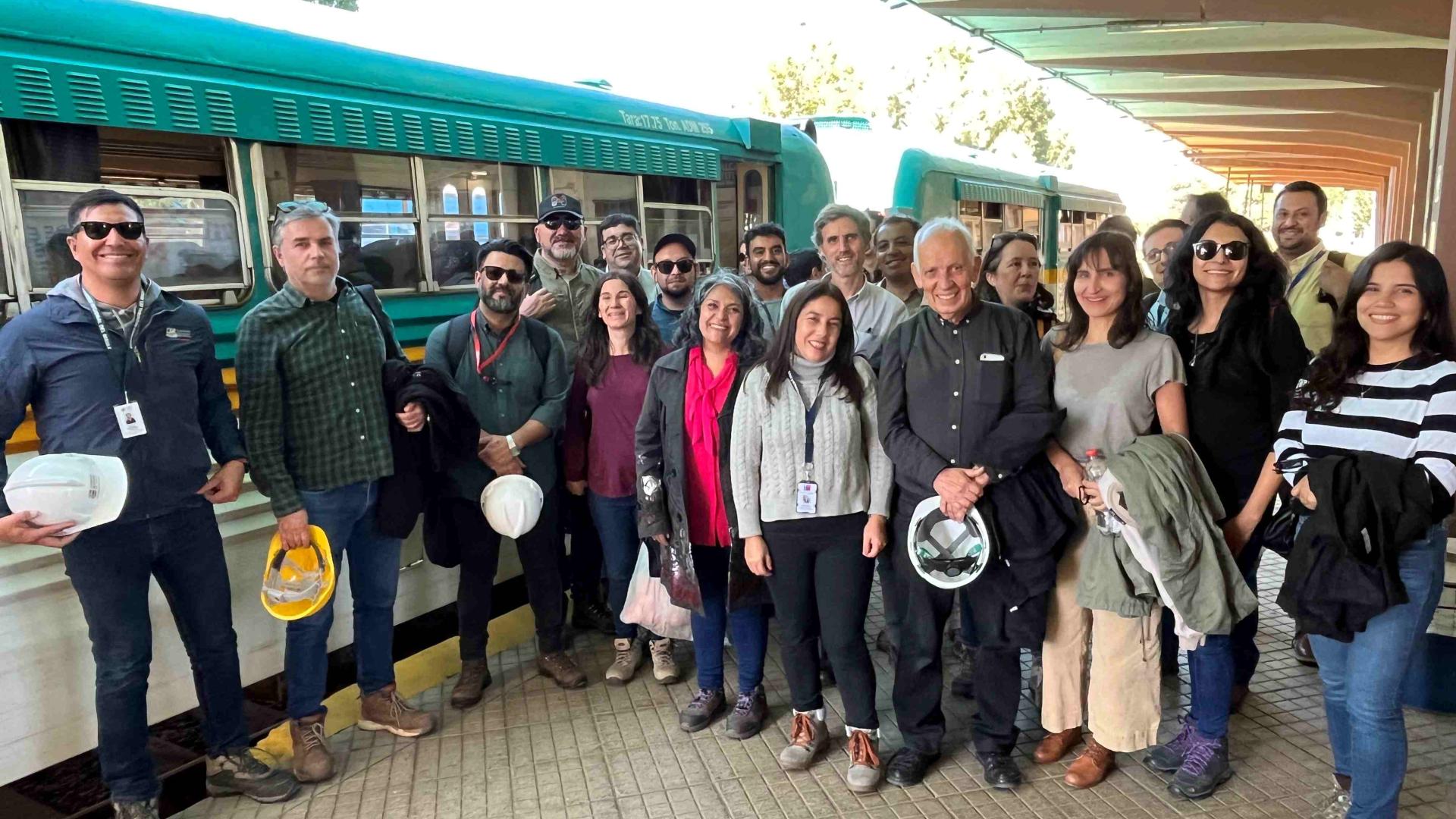 Delegación del Consejo de Monumentos Nacionales en visita al Ramal Ferroviario Talca-Constitución