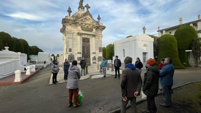 Interesante intercambio de experiencias en taller "Patrimonio Protegido del Cementerio Municipal Sara Braun" del Serpat