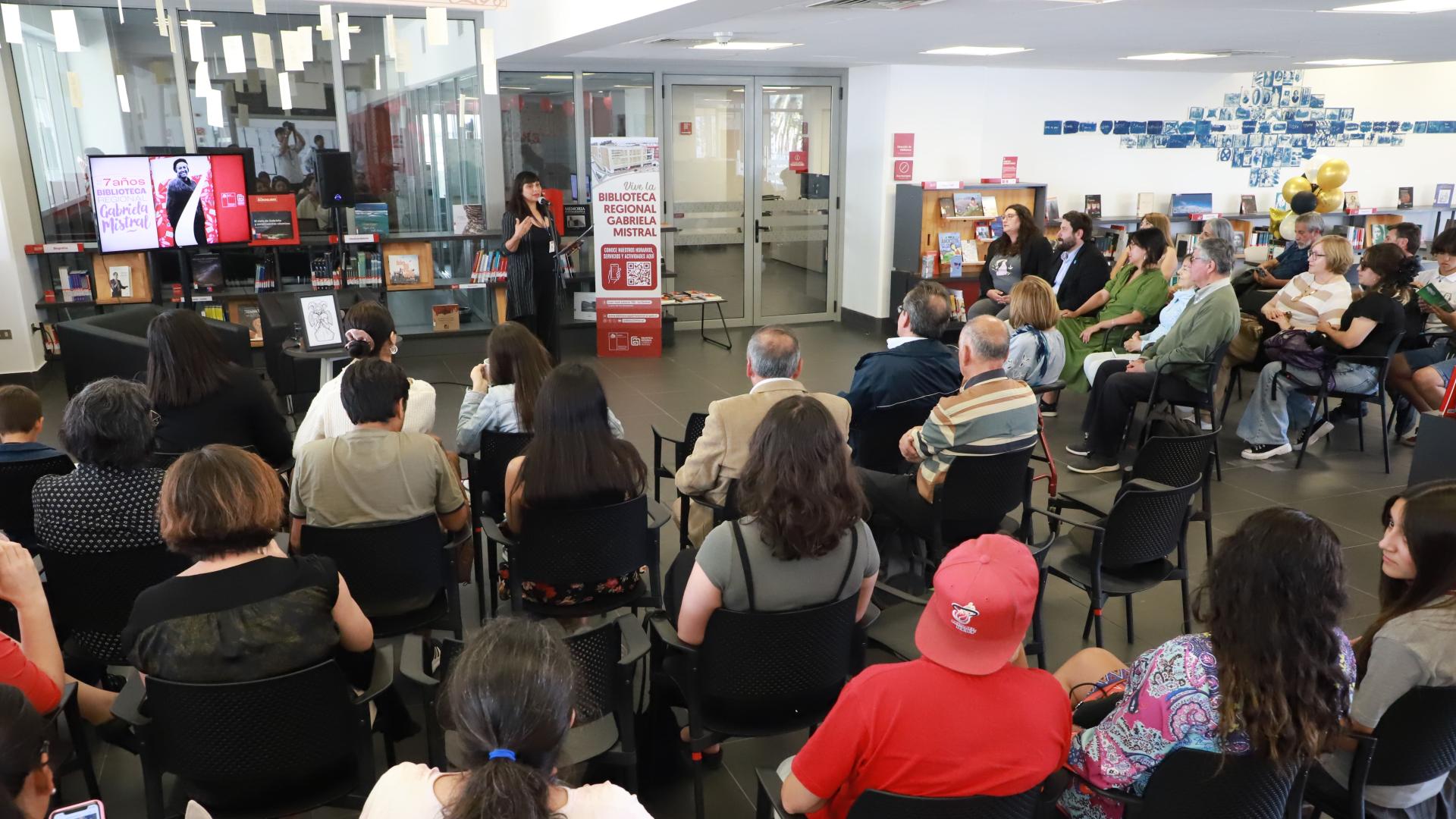 Biblioteca Regional Gabriela Mistral cumple 7 años Biblioteca Regional celebra 7 años de aniversario