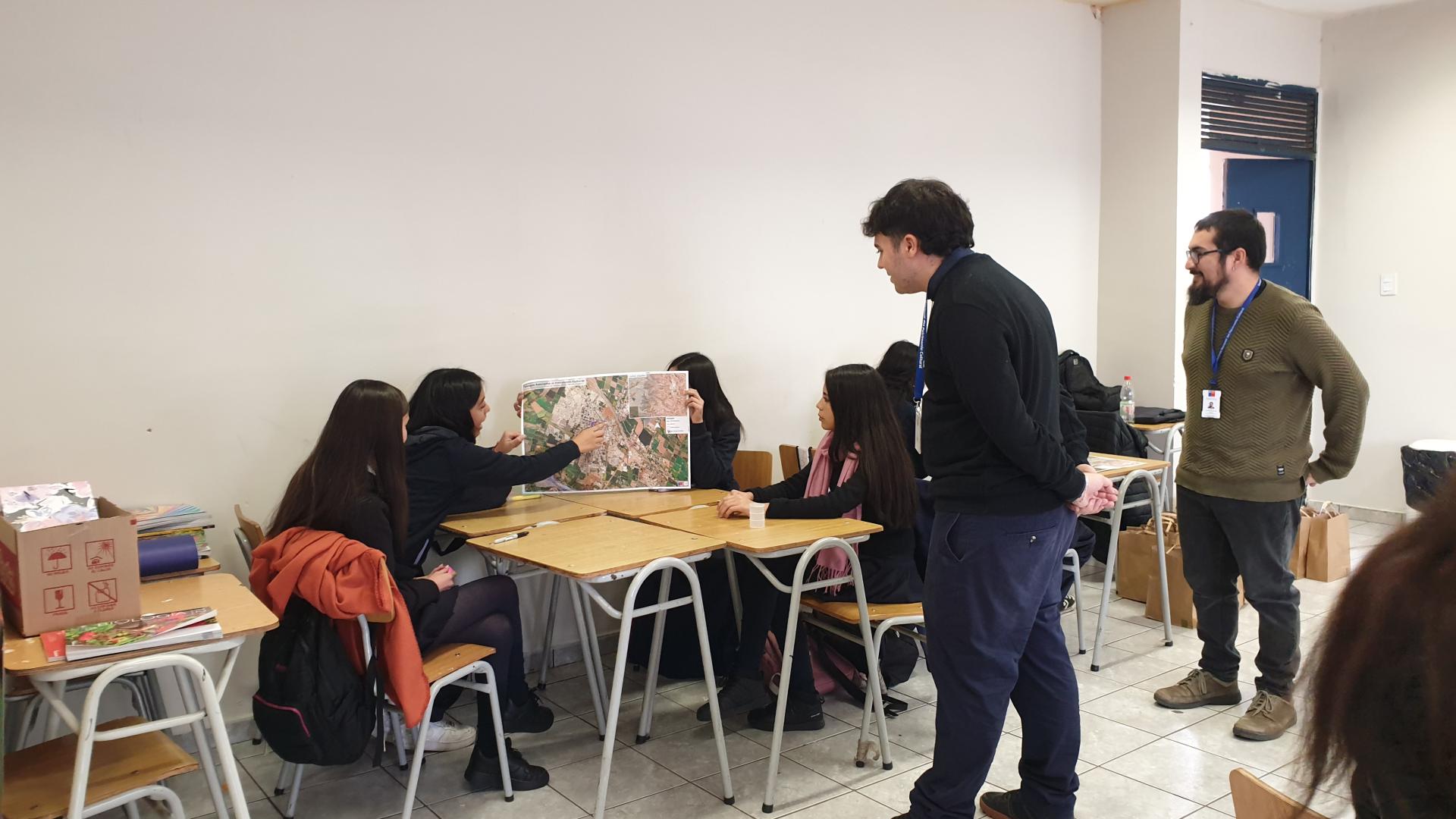 Actividad Educativa   “Cartografías experimentales interactivas” en San Fernando