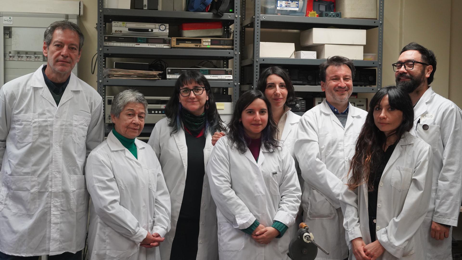 Equipo del Archivo Audiovisual de la Biblioteca Nacional.