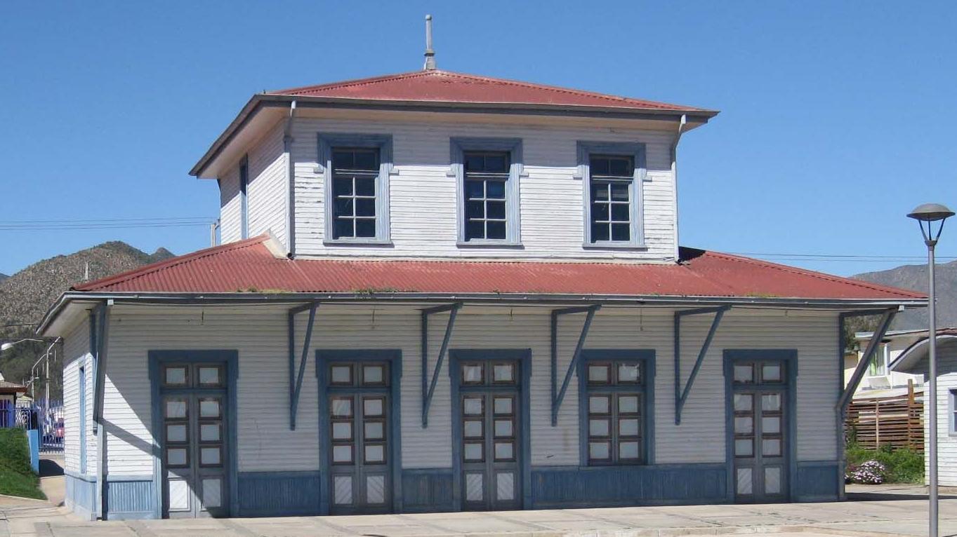 La Ex Estación Ferrocarril de Salamanca, ahora convertida en Centro Cultural, fue declarada Monumento Histórico El 29 de octubre de 2004.