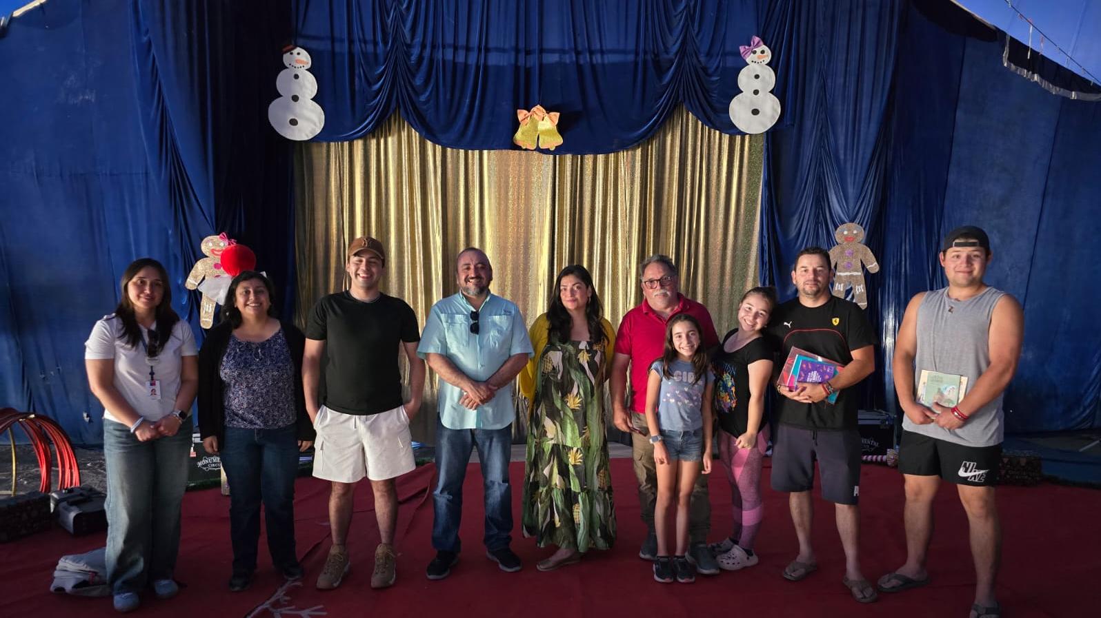 Autoridades y miembros del circo