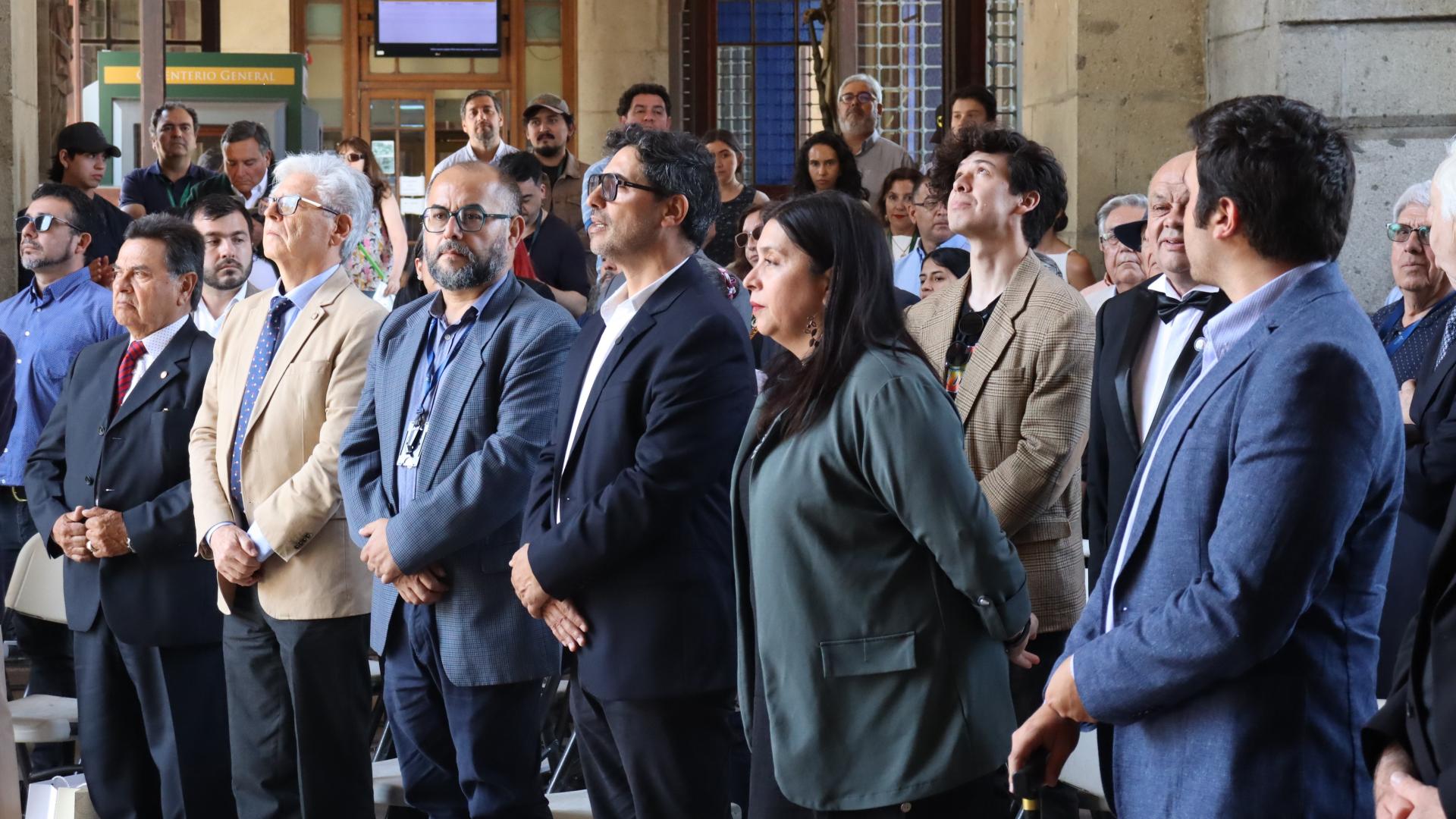 Autoridades en aniversario 204 del Cementerio General