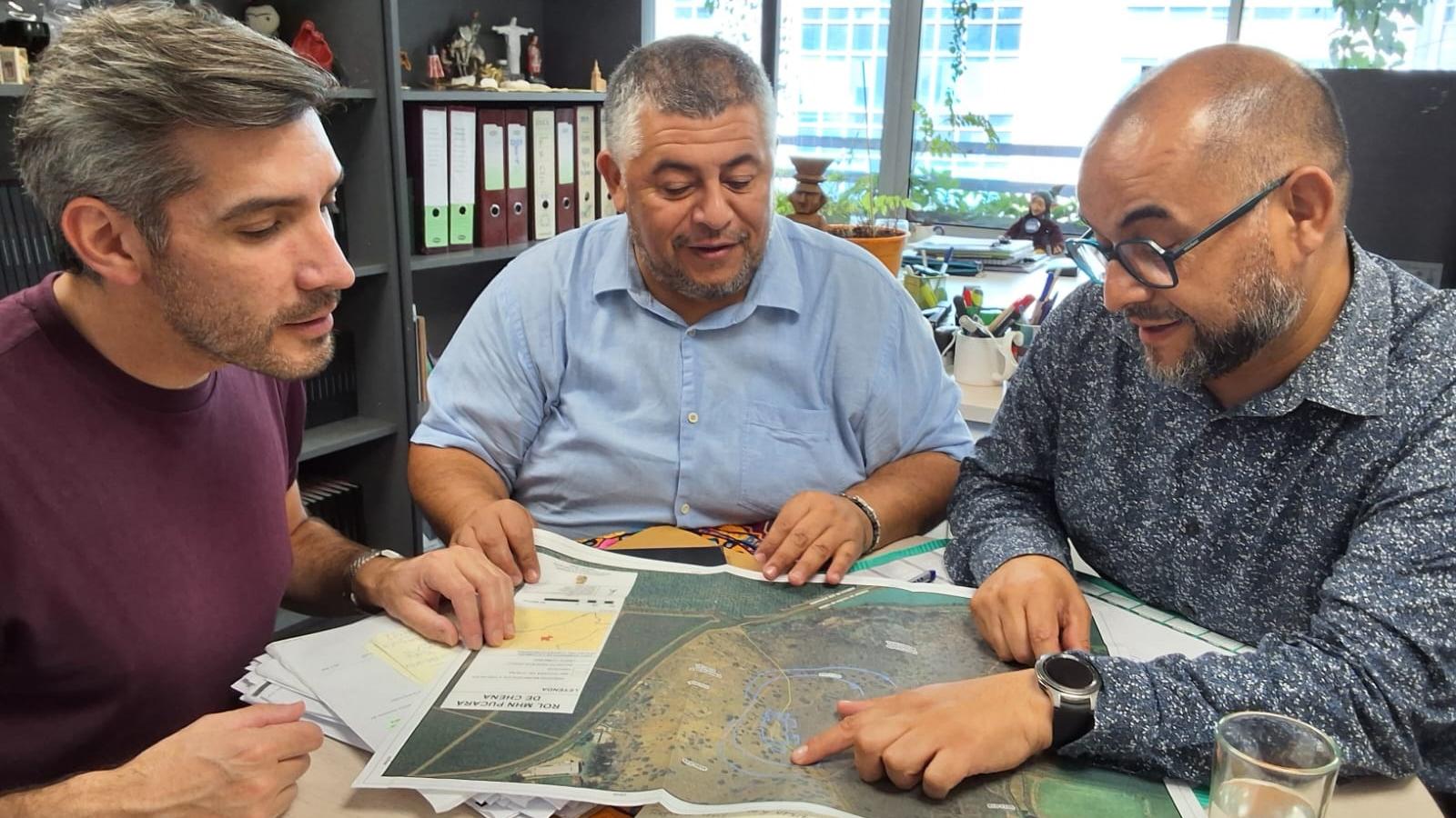 Director regional se reúne con jefe de gabinete de la ilustre Municipalidad de Calera de Tango 