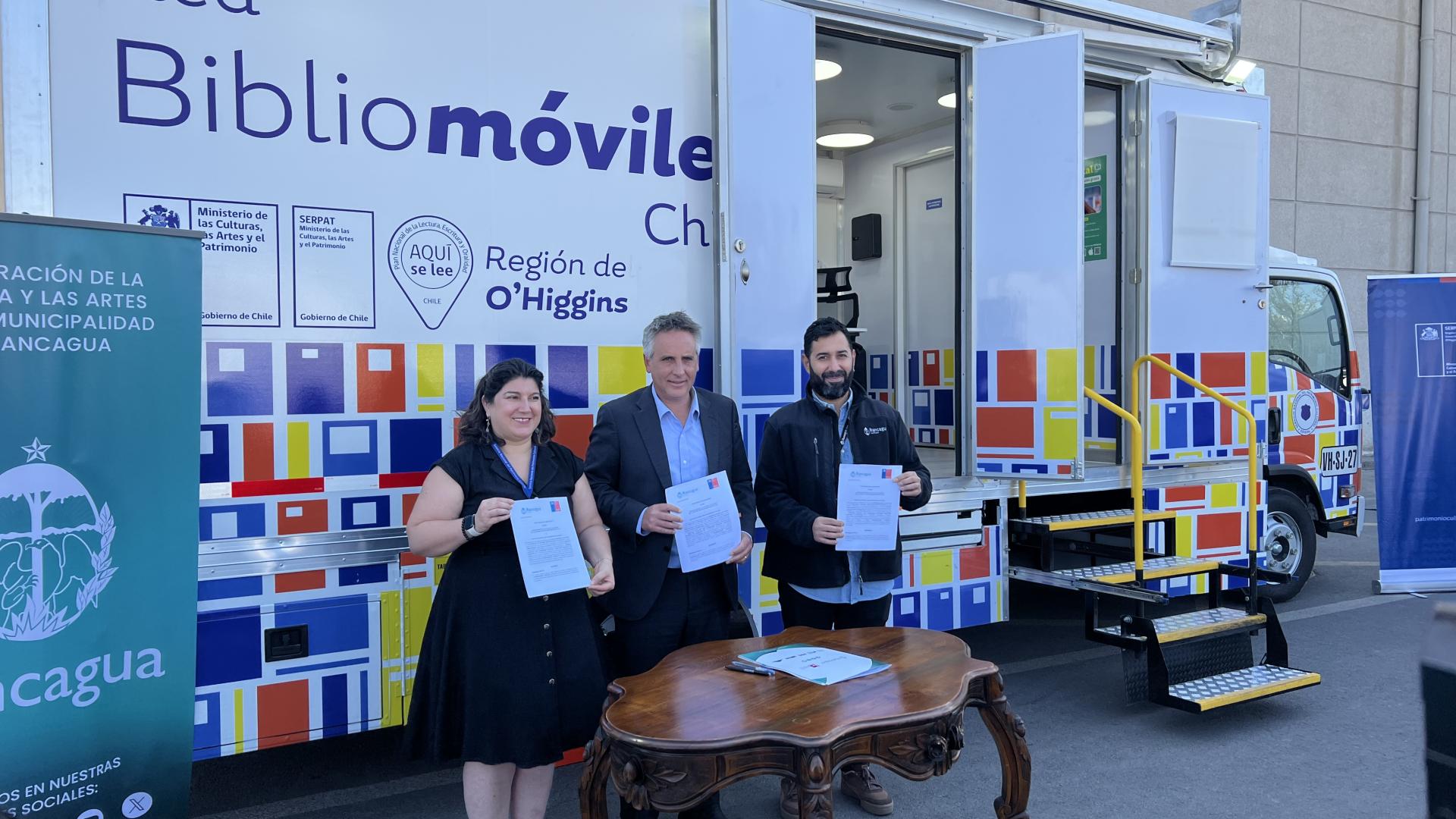 Región de O’Higgins recibe nuevo Bibliomóvil Regional para fortalecer el acceso a la lectura y la cultura