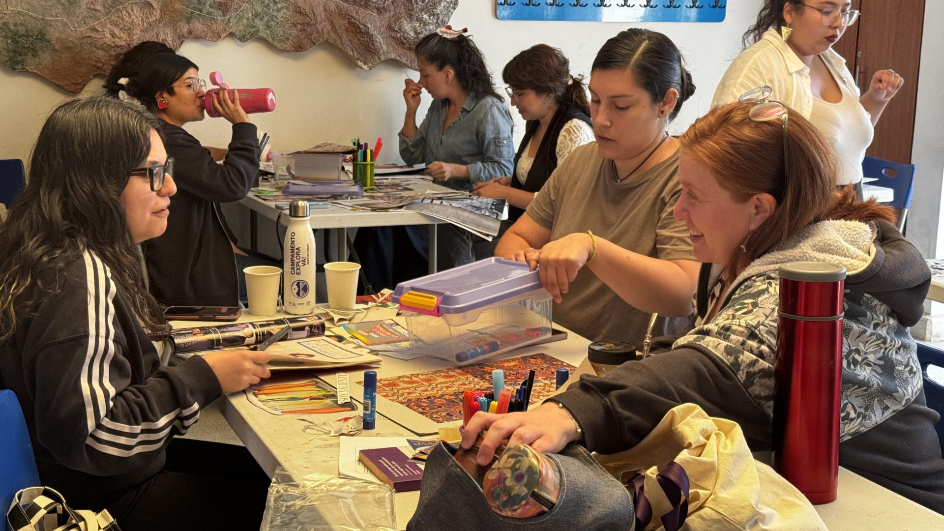 Mediación artística en el Mes de la Mujer invita a reflexionar sobre la representación de género en los monumentos públicos