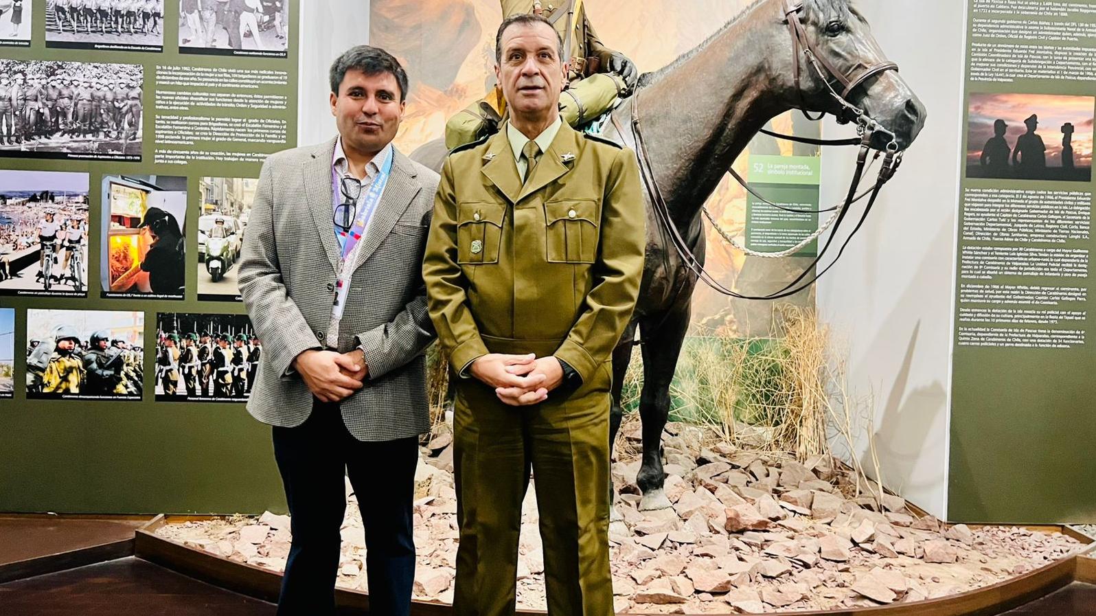 Manuel Marín , Director Nacional del Servicio Nacional de Patrimonio Cultural, Coronel Darío Goldberg,  Director del Museo Histórico y Centro Cultural de Carabineros de Chile