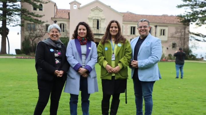 La directora del Serpat Nélida Pozo, junto a la ministra de Bienes Nacionales Javiera Toro, la seremi de las Culturas de Valparaíso Patricia Mix, y el director regional del Serpat Salvador Angulo.