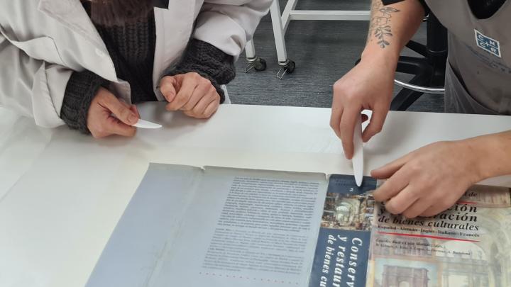 Intervención de libro en la UPGD