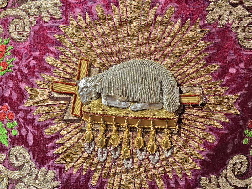 Textil religioso bordado