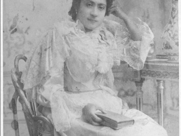 Dra. Iloisa Días Insunza