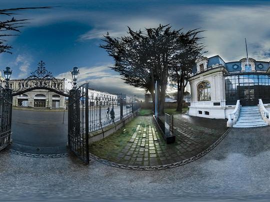 Front of the Braun-Menéndez Family Mansion (360° image)