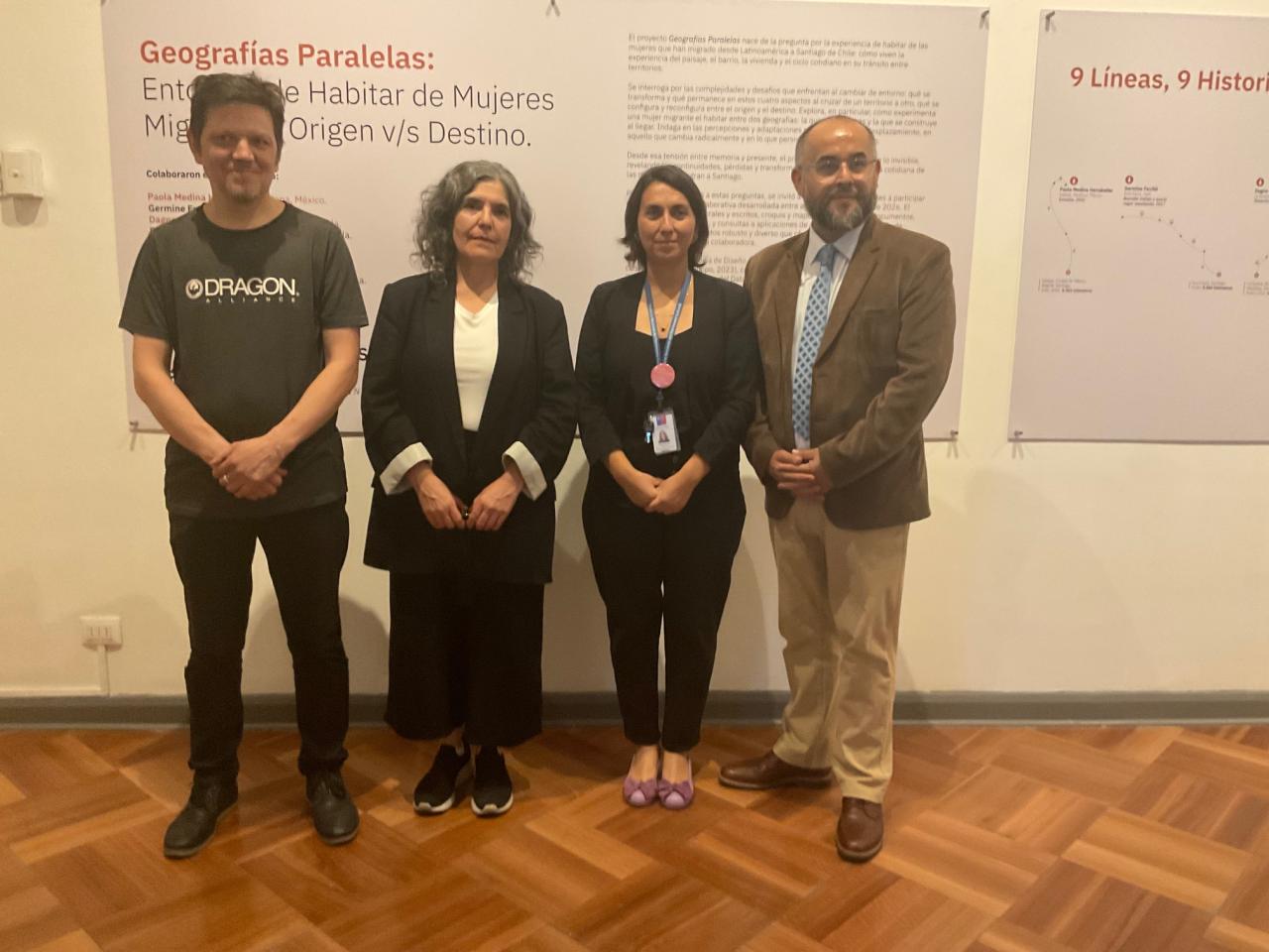 Diseñador de la muestra, investigadora, directora del museo, director regional metropolitano