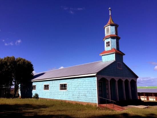Iglesia de Huyar Alto, comuna de Curaco de Vélez, Región de Los Lagos.