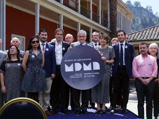 Autoridades, directivos y directores de museos y espacios culturales participaron en este lanzamiento.