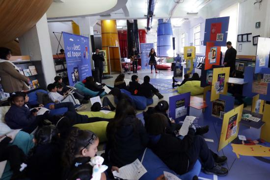 Lanzamiento de la campaña en la Biblioteca de Santiago.