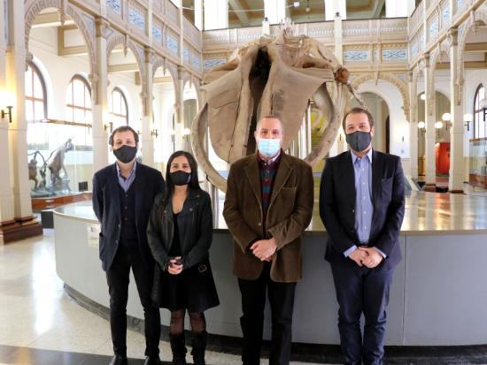 Emilio De la Cerda, subsecretario de Patrimonio Cultural; María Isabel Orellana, directora subrogante MNHN; Mario Castro, nuevo director MNHN; y Carlos Maillet, director Servicio Nacional del Patrimonio Cultural.