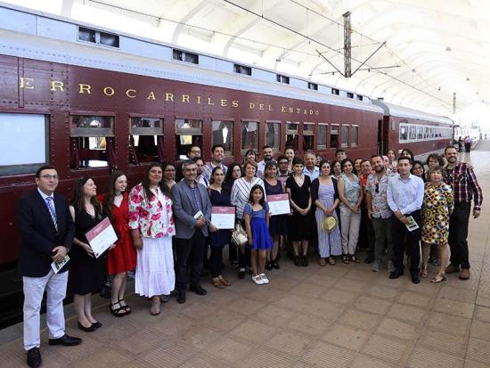 Ministra junto a ganadores de El Menú de Chile 2018. Foto Ministerio de las Culturas, las Artes y el Patrimonio.