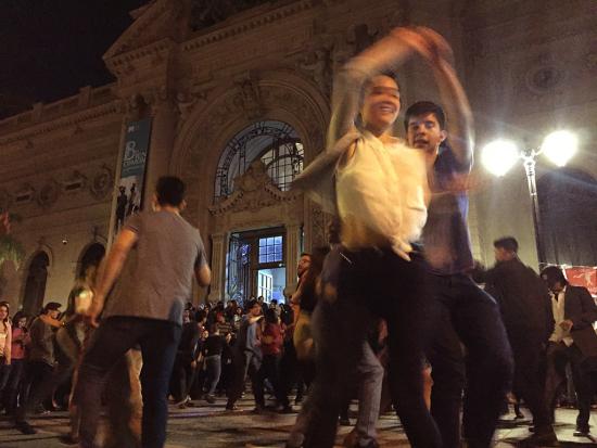 Muestra y clase abierta de Swing en MNBA.