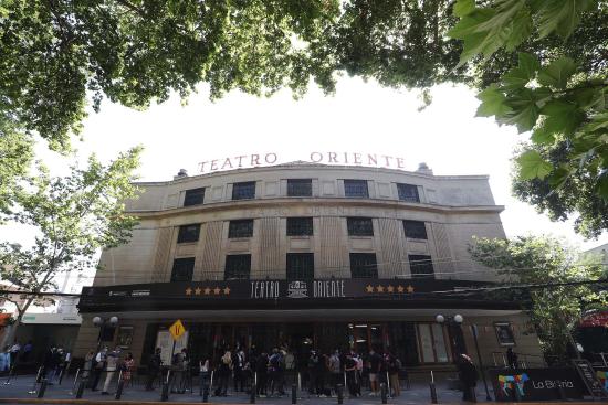Frontis Teatro Oriente