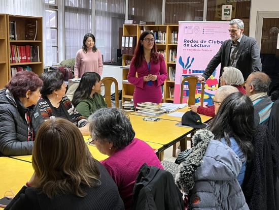 Inicio del Club de Lectura "Letras para la Memoria"  marca apertura gradual de Biblioteca Pública 47 de Punta Arenas