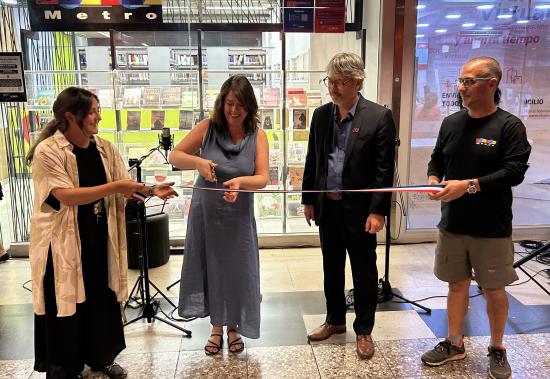 Bibliometro inaugura un nuevo módulo en la estación Universidad de Chile