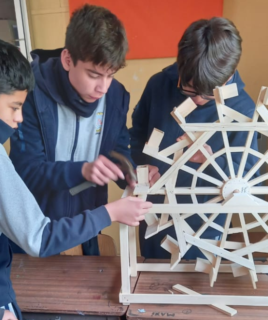 Talleres sobre la construcción de ruedas de agua de Larmahue