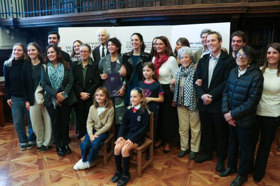 La actividad contó con la presencia de autoridades, familiares de la escritora y especialistas en su obra.