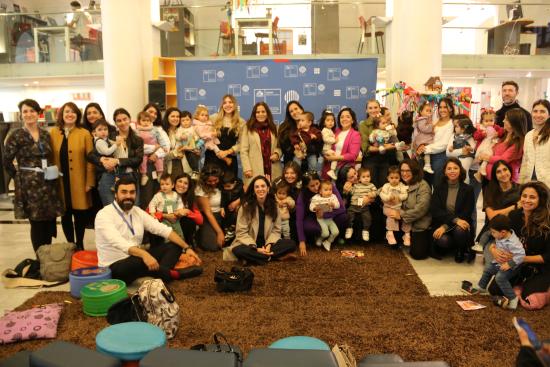 Participantes de la inauguración de la Guaguateca de la Biblioteca Regional de Antofagasta