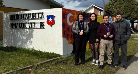 Serpat presenta mural y renovación de mobiliario en la Biblioteca Pública 47
