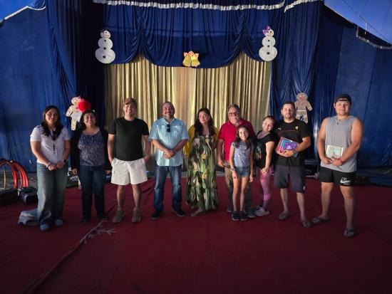 Autoridades y miembros del circo